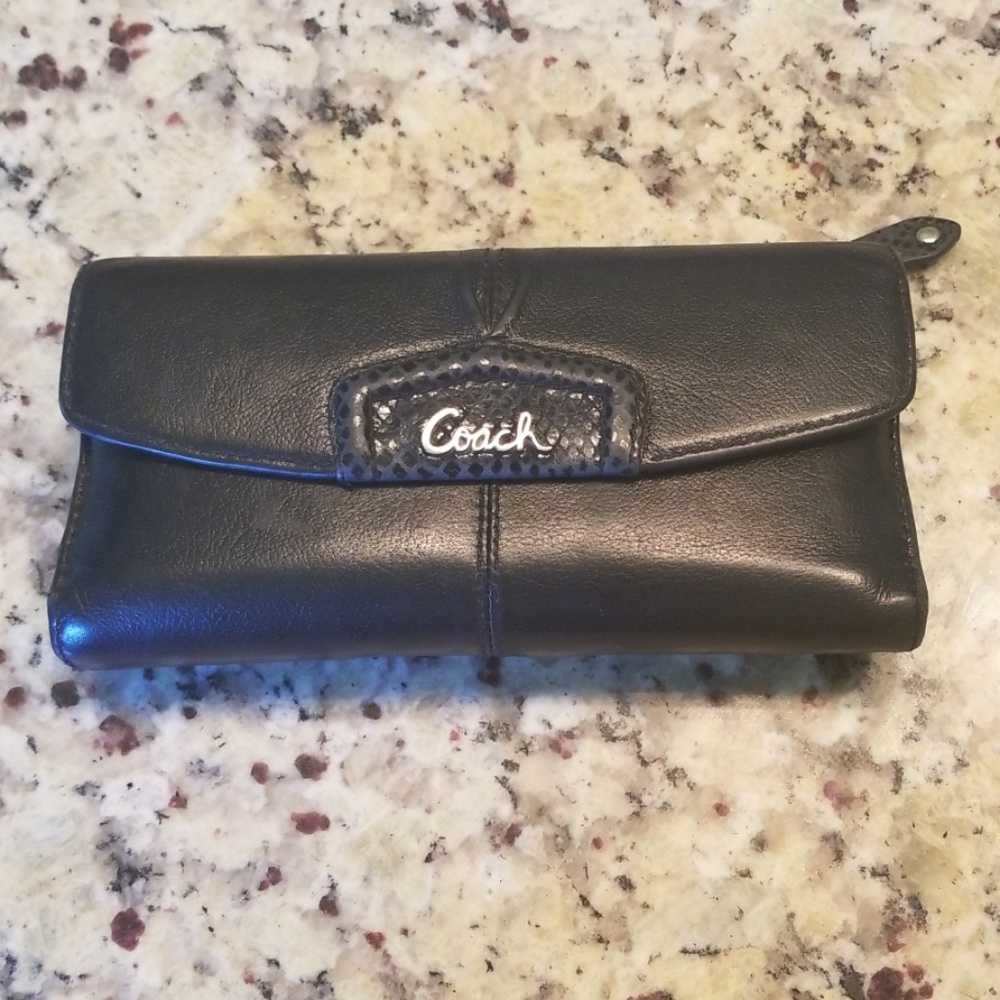 Coach Checkbook Wallet
